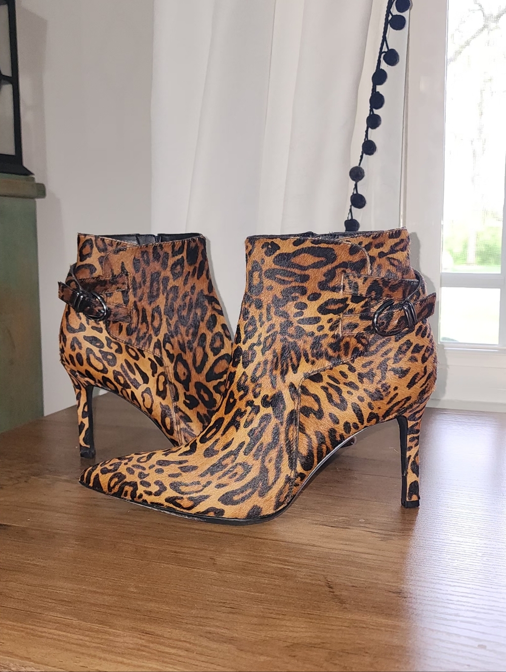 Leopard Print Pointed-Toe Ankle Boots - Brown